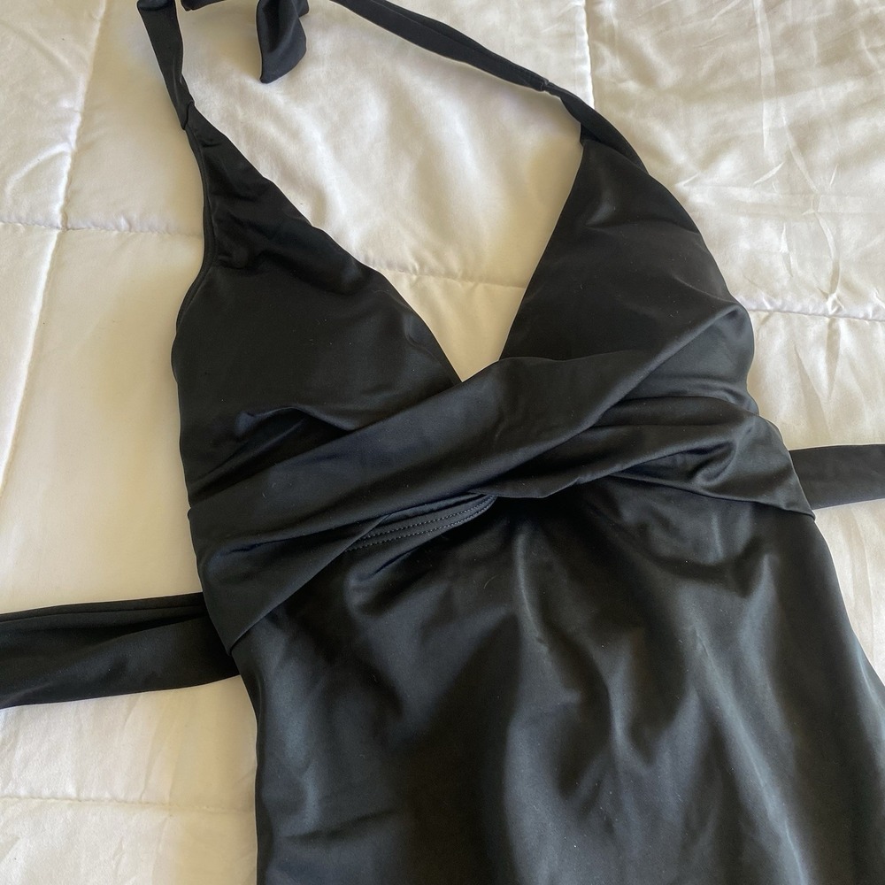 Swimsuits for All| One Piece Swimsuit Halter Tie Wrap Black Built In Bra 10 NEW